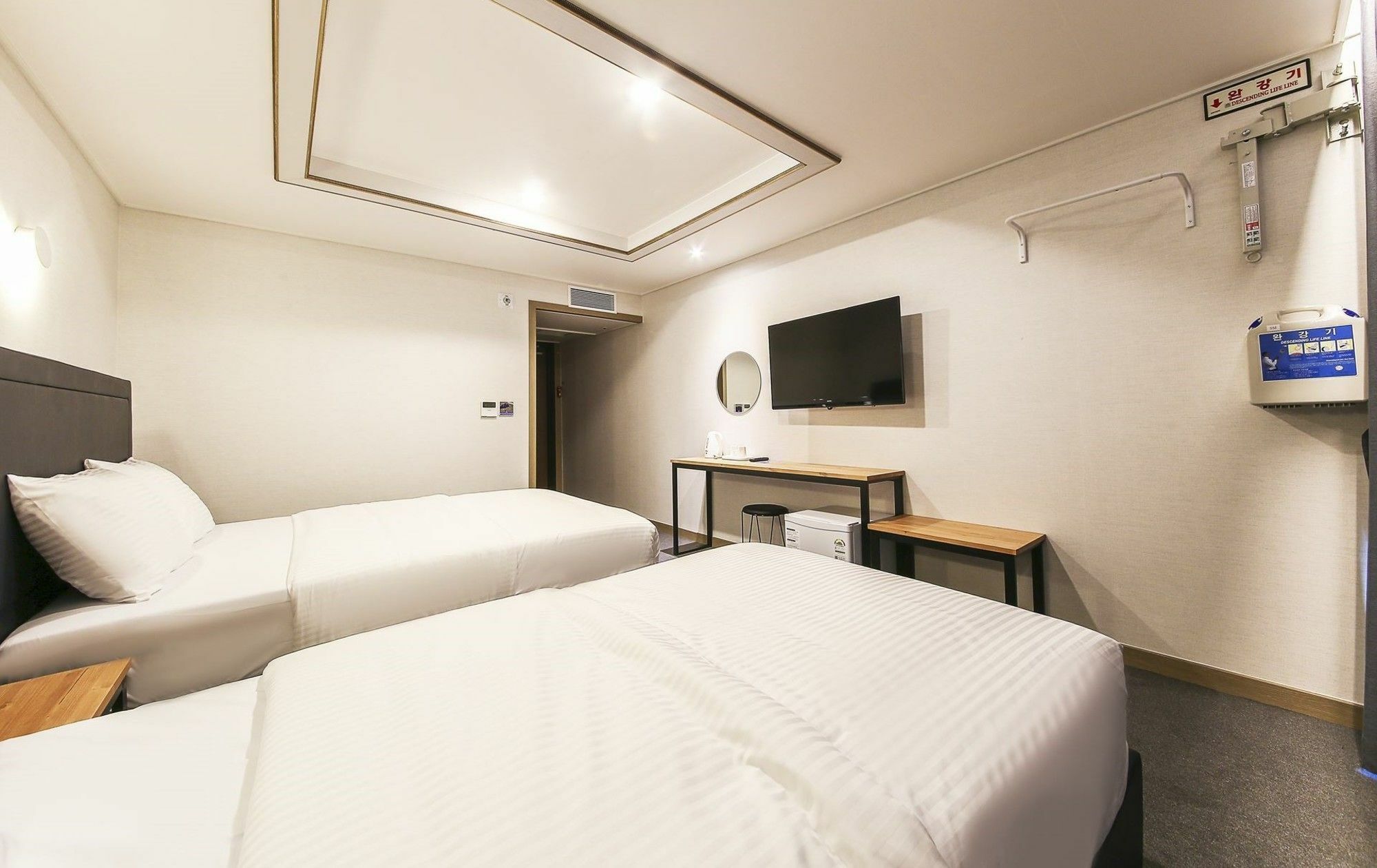 Sunrise Hotel Supjikoji Сеогвипо Екстериор снимка