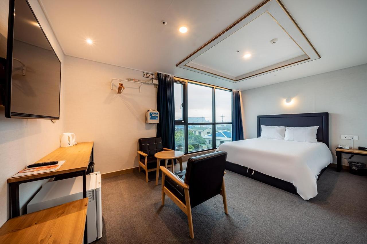 Sunrise Hotel Supjikoji Сеогвипо Екстериор снимка