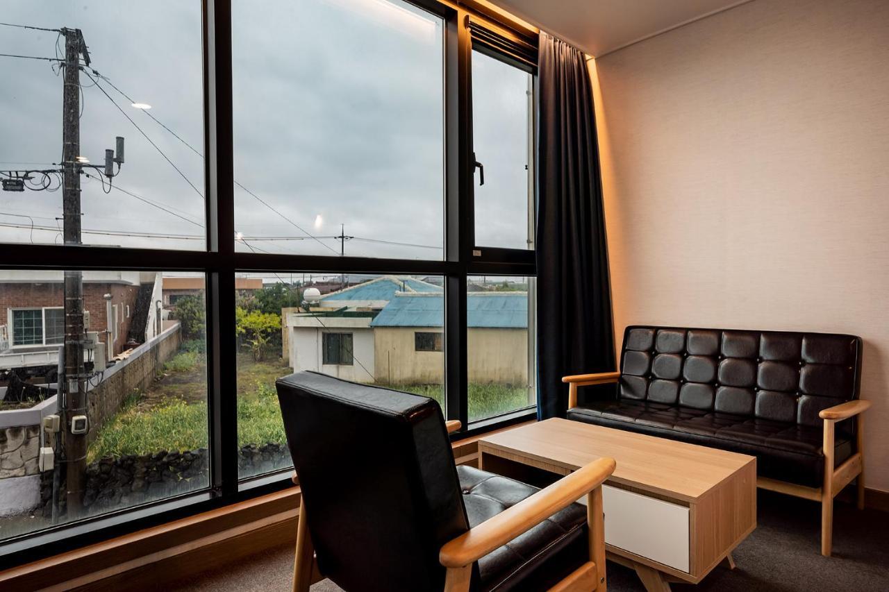 Sunrise Hotel Supjikoji Сеогвипо Екстериор снимка