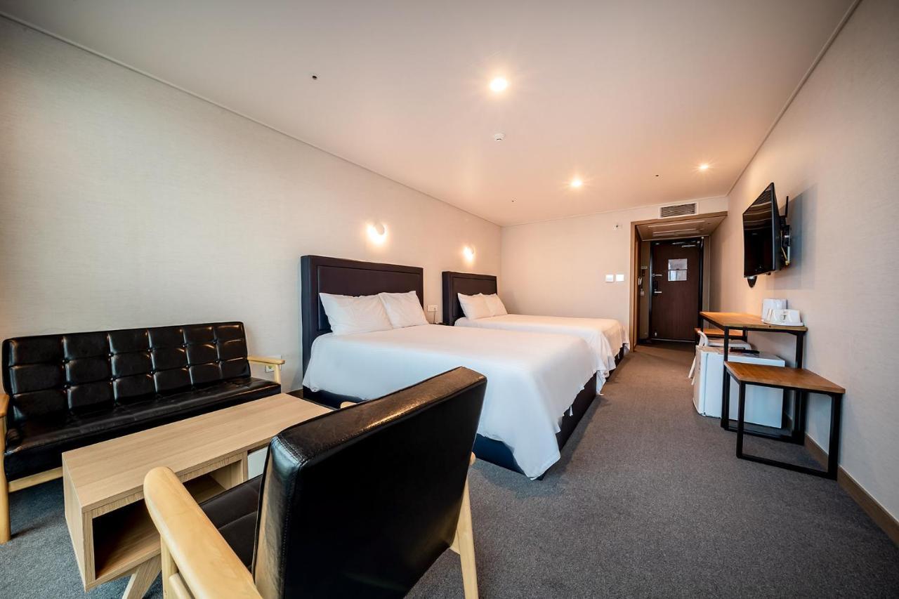 Sunrise Hotel Supjikoji Сеогвипо Екстериор снимка