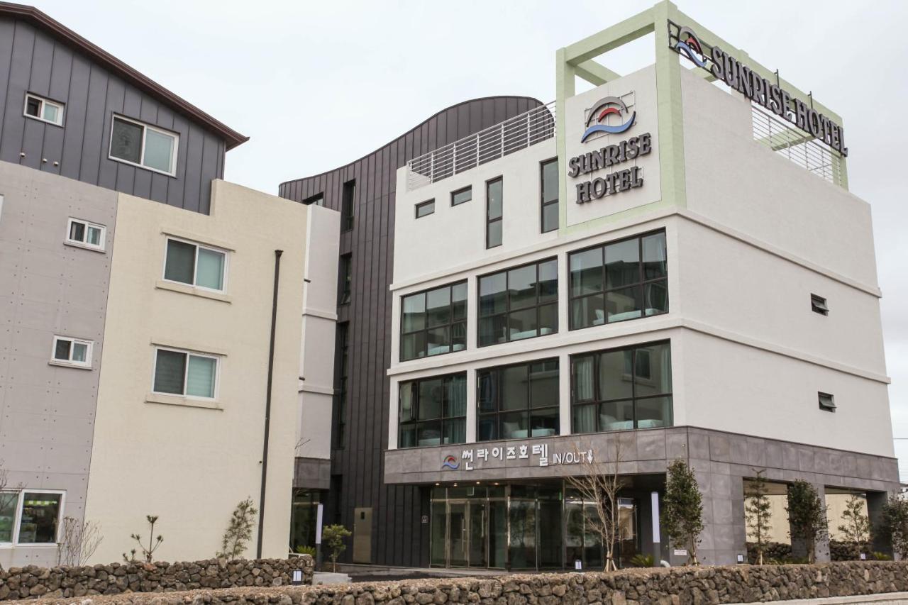 Sunrise Hotel Supjikoji Сеогвипо Екстериор снимка