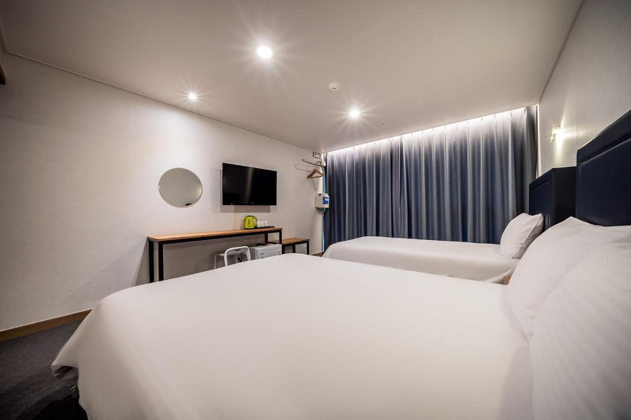 Sunrise Hotel Supjikoji Сеогвипо Екстериор снимка